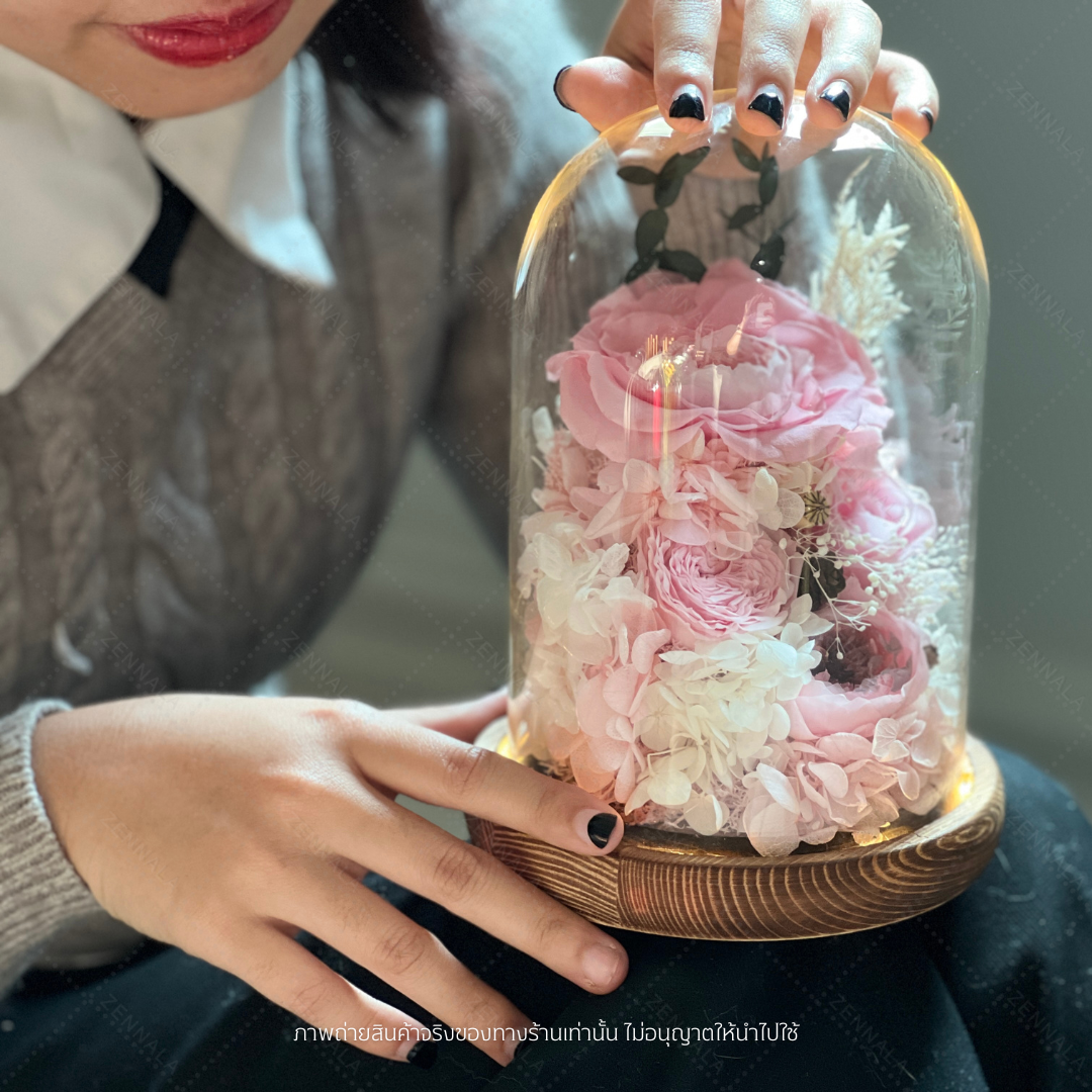 ช่อดอกกุหลาบในโหลแก้ว สีชมพู มีไฟ