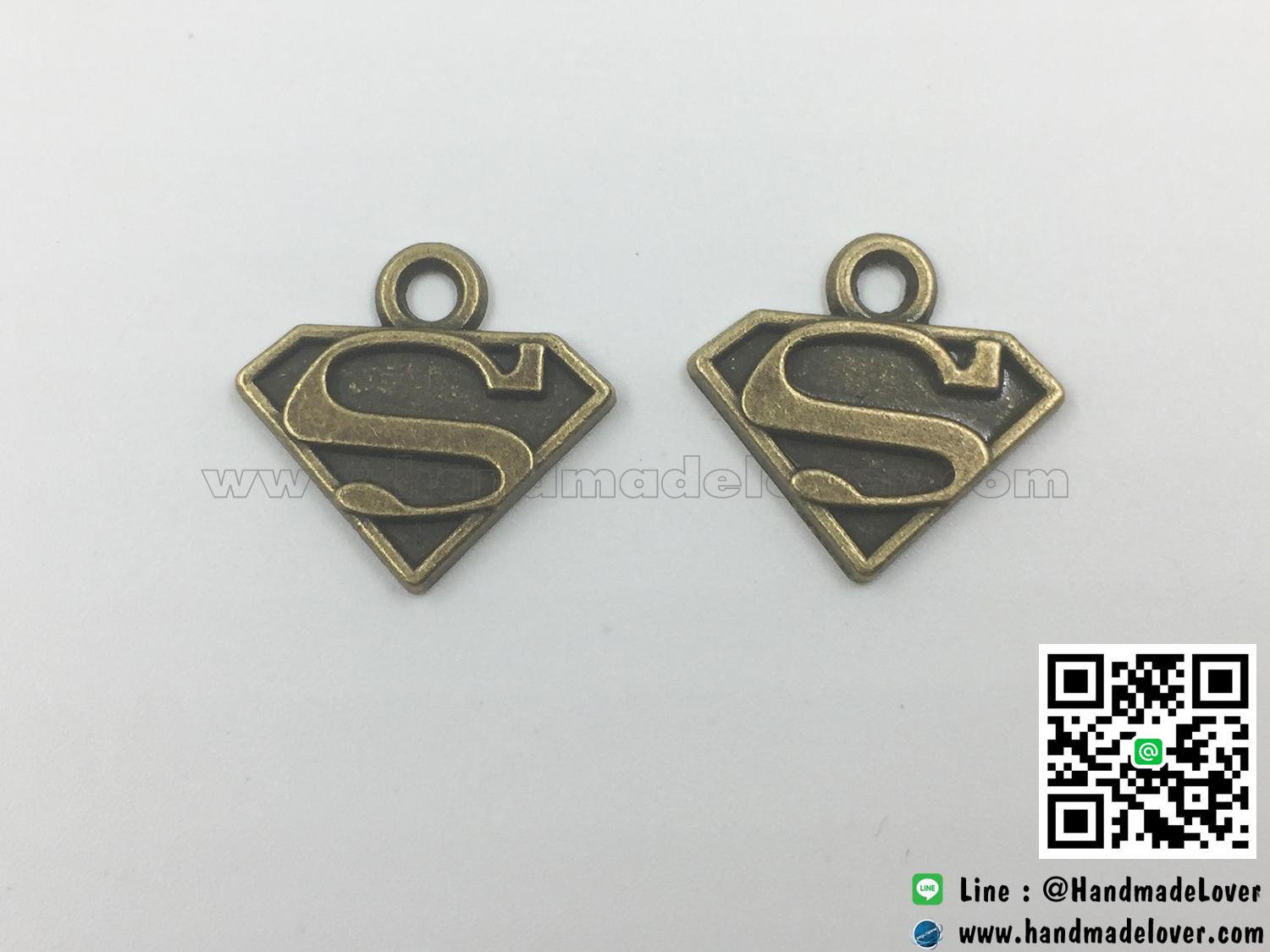 จี้โลหะ สีทองรมดำ รูปซูเปอร์แมน (Superman)