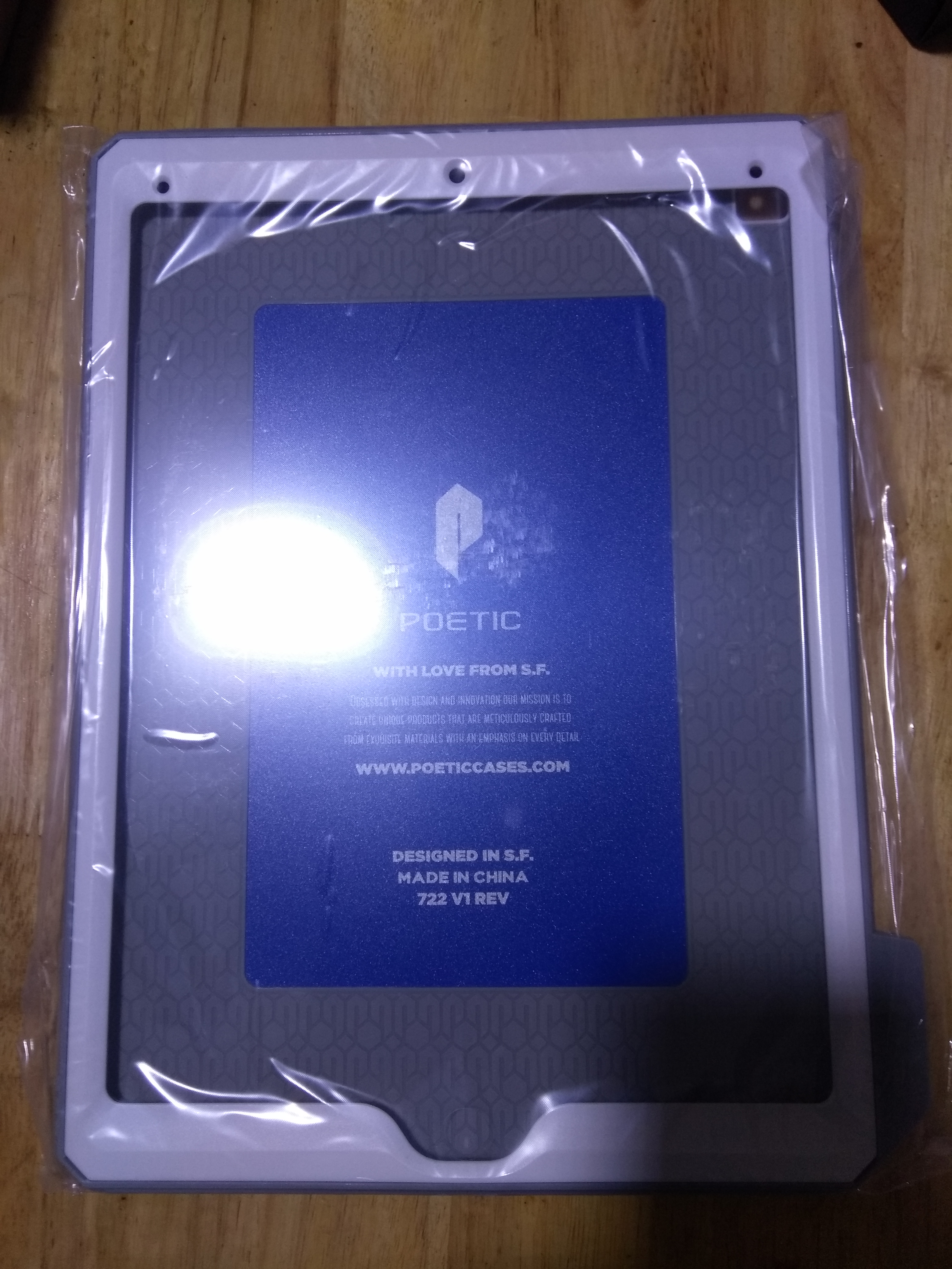 เคสกันกระแทก Apple New iPad Pro 12.9 2017 [Revolution] จาก Poetic [หมด]