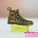 จี้โลหะ รองเท้าคอนเวิร์ส
