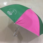 ร่มสลับสี ผ้าร่มเคลือบยูวี โครงโลหะ ออโต้เปิด ด้ามจับงอ คละสี