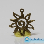 จี้โลหะ สีทองรมดำ รูปพระอาทิตย์