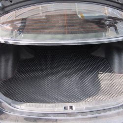 พรมกระดุมแผ่นท้ายสัมภาระ TOYOTA ALTIS 2008-2013