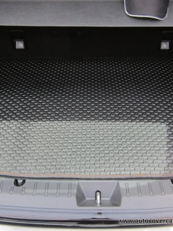 พรมกระดุมแผ่นท้ายสัมภาระ SUBARU XV ปี 2014-2018 แผ่นท้ายรถ จำนวน 1 ชิ้น