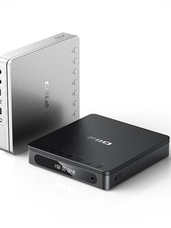 FiiO DM13 / DM13 BT เครื่องเล่น CD รุ่นแรก พร้อมหน้าจอแสดงผล ปุ่มควบคุมการเล่น ช่องเสียบหูฟัง ประกันศูนย์ไทย