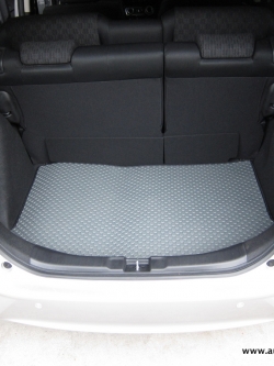 พรมกระดุมแผ่นท้ายสัมภาระ Honda All New Jazz GK ปี 2014-2021 แผ่นท้ายรถ จำนวน 1 ชิ้น