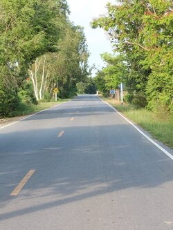 💰ขายแล้ว💰ขายที่ดินสวนมะม่วง อ.เมือง จ.สุพรรณบุรี เนื้อที่ 10-0-22 ไร่ ขายไร่ละ 5 แสน ด้านหน้าติดถนนทางหลวงชนบท 3006 ที่สวย หน้ากว้างติดถนน 85 เมตร 👍ด้านหลังถนนสาธารณะประโยชน์ กว้าง 75 เมตร มะม่วง 800 กว่าต้น อายุ 5-6 ปี พร้อมเก็บ