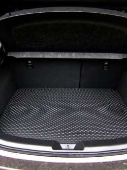 พรมกระดุมแผ่นท้ายสัมภาระ Chevrolet Cruze 2010-2016 จำนวน 1 แผ่น