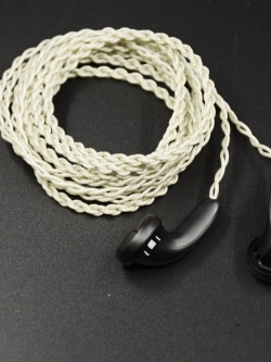 ขาย Seahf หูฟังเอียร์บัดเสียงดี กำลังขับสูง ซาวด์สเตจกว้าง