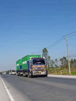 ขายที่ดินแปลงสวย ทำเลทอง ติดถนนสี่เลน เนื้อที่ 8 ไร่ อ.อู่ทอง จ.สุพรรณบุรี หน้ากว้างติดถนน 156 เมตร ติดถนน 2 ด้าน ด้านหน้าติดถนนสี่เลน ใกล้กรุงเทพ เดินทางจาก กทม 122 กม