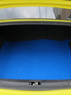 พรมกระดุมแผ่นท้ายสัมภาระ Mitsubishi Lancer EX จำนวน 1 แผ่น