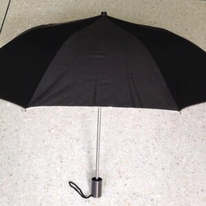 ร่มพับ 2 ตอน ( สีดำ )