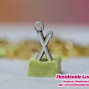 ตัวอักษรสีเงิน