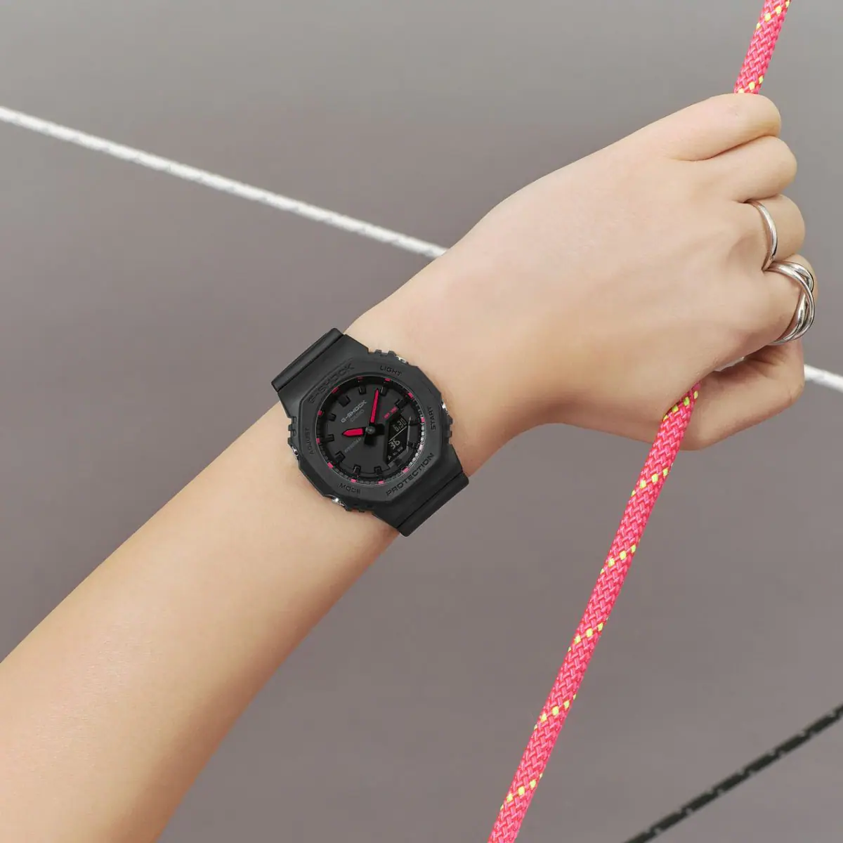 นาฬิกา Casio G-SHOCK Woman Summer Accent series รุ่น GMA-P2100SA-1A1 ของแท้ รับประกัน1ปี